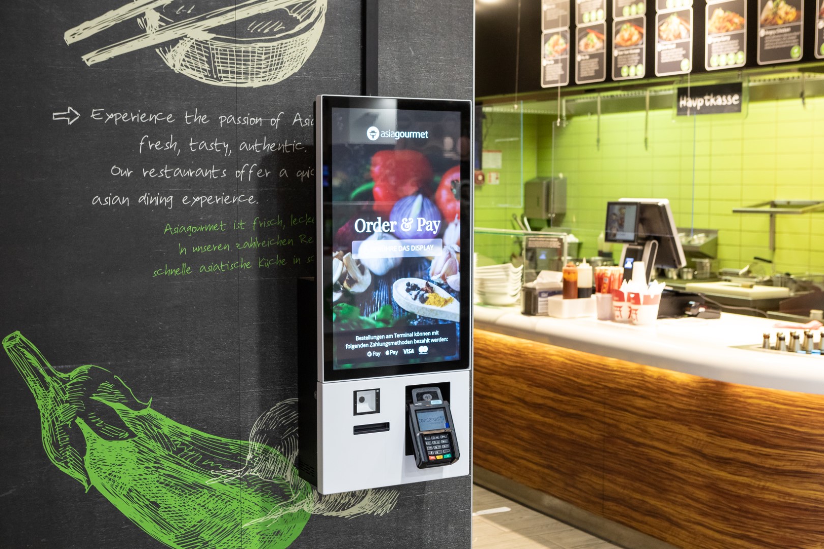 Self-order Kiosk bei Asiagourmet Düsseldorf Airport